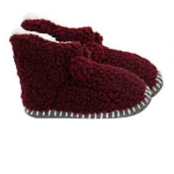 Slipper 2 pairs NWOT - Picture 3 of 5